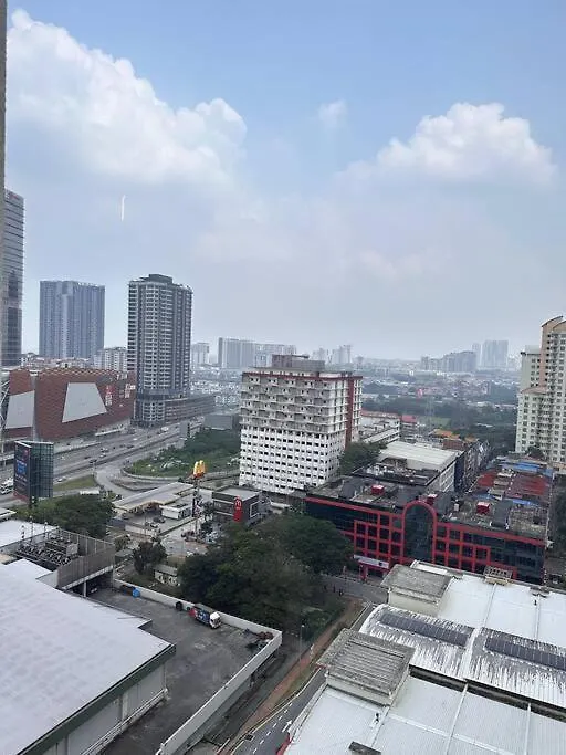 Apartment Highpark Suites Bythenook Petaling Jaya